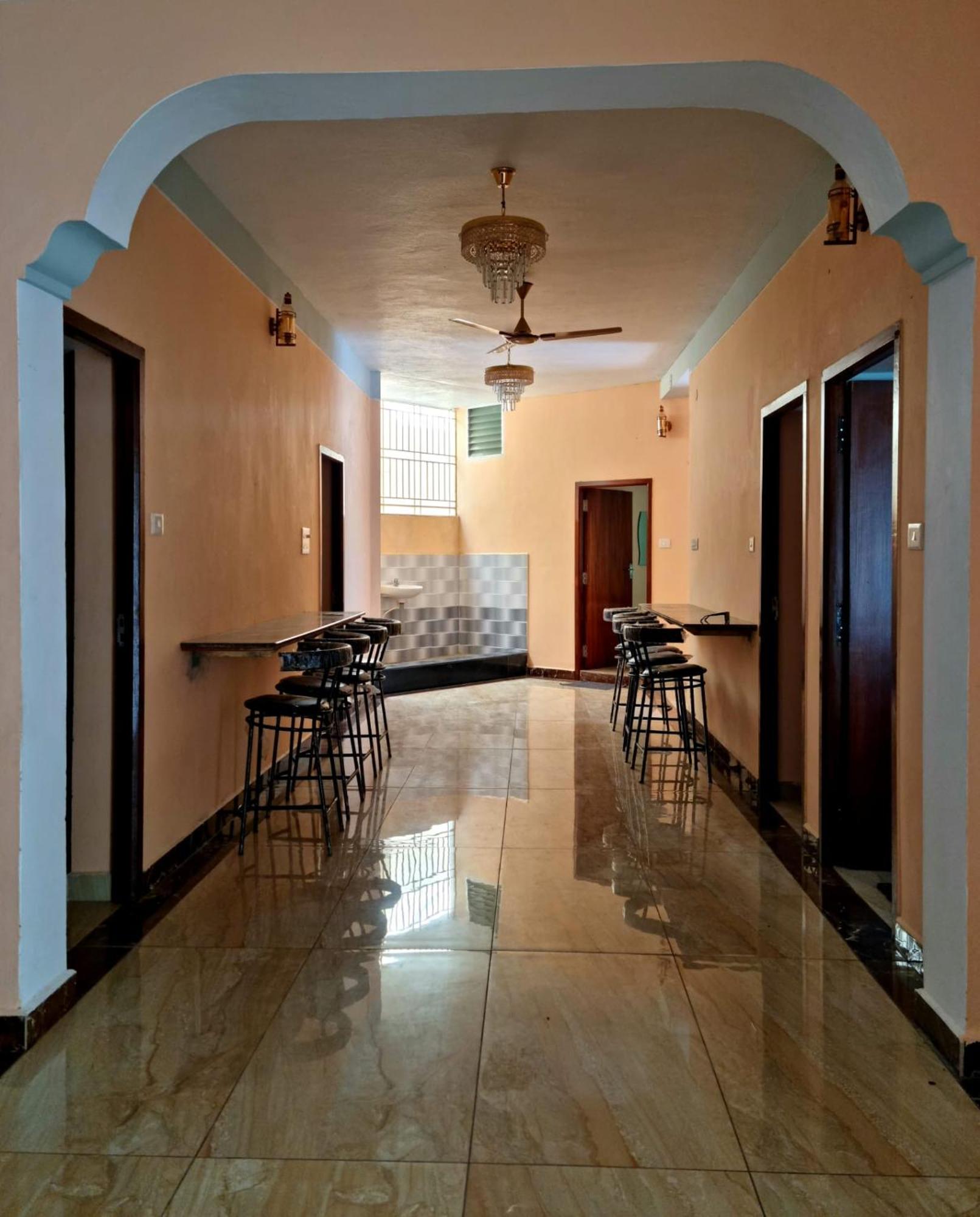 La Villa Pondi Cherie Centertownbeachauroville Pondicherry Ngoại thất bức ảnh